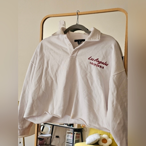 White "Los Angeles" Embroidered Cropped Sweater - Picture 2 of 2